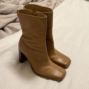 Steve Martin Martina tan leather booties